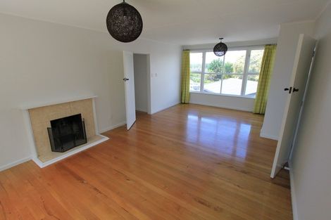 Photo of property in 8 Huxley Place, Glen Innes, Auckland, 1072