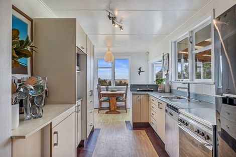 Photo of property in 398 Hokio Sand Road, Hokio Beach, Levin, 5571