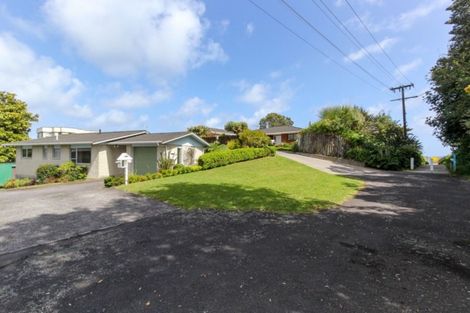 Photo of property in 1/4 Calvert Road, Moturoa, New Plymouth, 4310