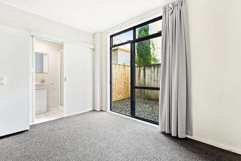 Photo of property in Krisley Court, 15/6 Ambrico Place, New Lynn, Auckland, 0600