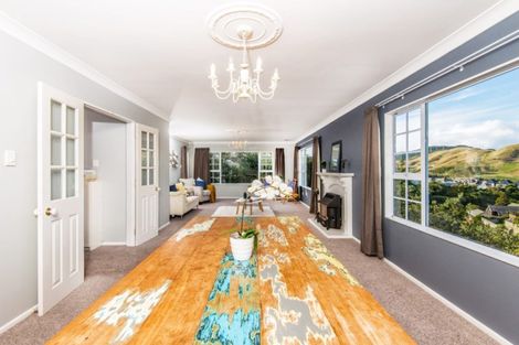 Photo of property in 153 Westchester Drive, Churton Park, Wellington, 6037