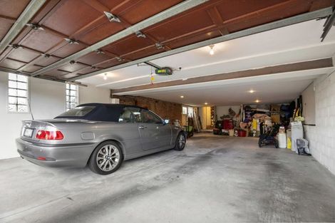 Photo of property in 31 Seaview Avenue, Northcote, Auckland, 0627