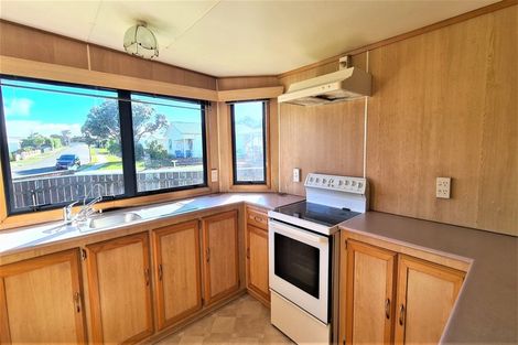 Photo of property in 13 Hickey Place, Opunake, 4616