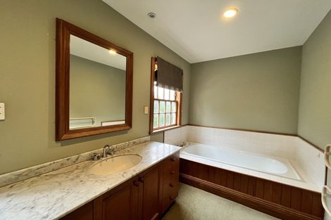 Photo of property in 18 Glenvar Ridge Road, Long Bay, Auckland, 0630