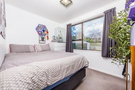 Photo of property in 62 West Harbour Drive, West Harbour, Auckland, 0618