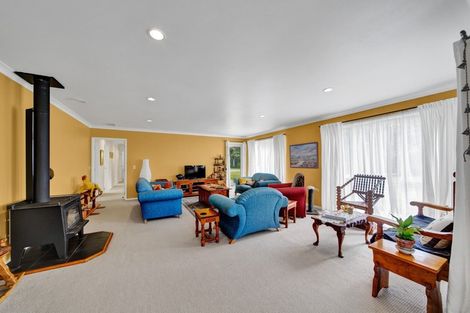 Photo of property in 1096 Egmont Road, Egmont Village, New Plymouth, 4372