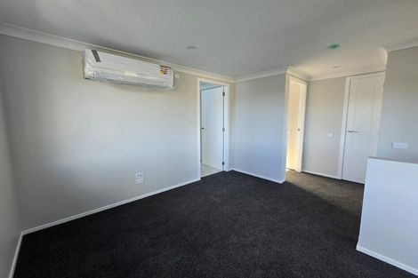 Photo of property in 6a Te Arapito Close, Aotea, Porirua, 5024