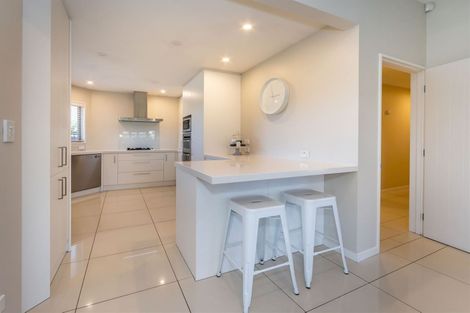 Photo of property in 16 Harrys Way, Redwood, Christchurch, 8051