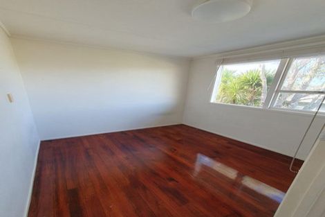 Photo of property in 28 Stanley Avenue, Milford, Auckland, 0620