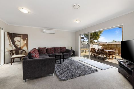 Photo of property in 23 Driftwood Drive, Red Beach, 0932