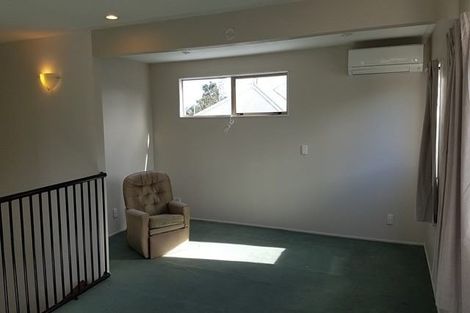 Photo of property in 8a Blockhouse Bay Road, Avondale, Auckland, 1026
