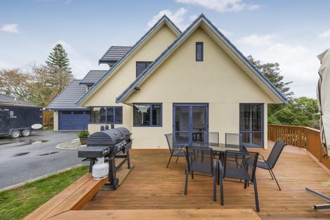 Photo of property in 7 La Lena Grove, Fitzherbert, Palmerston North, 4410