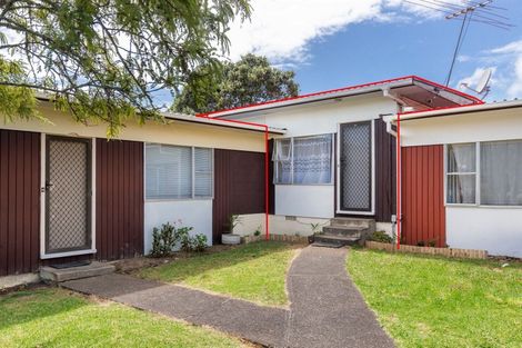 Photo of property in 3/94 Chivalry Road, Glenfield, Auckland, 0629