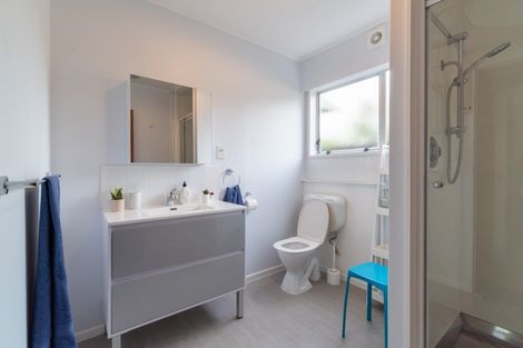 Photo of property in 116 Taylor Terrace, Tawa, Wellington, 5028