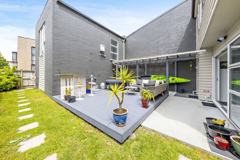 Photo of property in 37 Popokatea Drive, Takanini, 2112