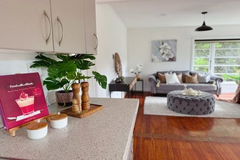 Photo of property in 21 Croydon Road, New Lynn, Auckland, 0600