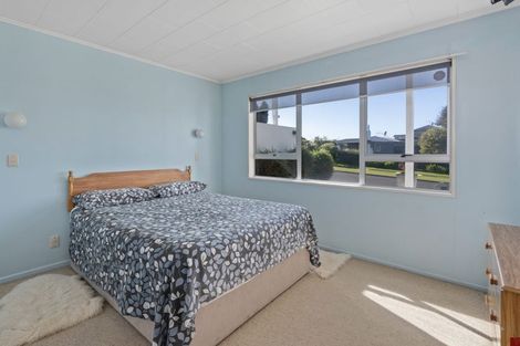 Photo of property in 7 Reeves Road, Acacia Bay, Taupo, 3330