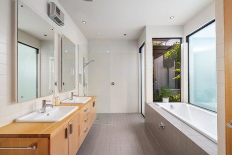 Photo of property in 69 Hartley Avenue, Strowan, Christchurch, 8052