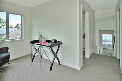Photo of property in 77d Namata Road, One Tree Hill, Auckland, 1061