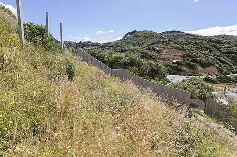 Photo of property in 98a The Esplanade, Houghton Bay, Wellington, 6023