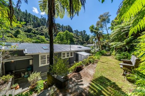 Photo of property in 139 Pinehaven Road, Pinehaven, Upper Hutt, 5019