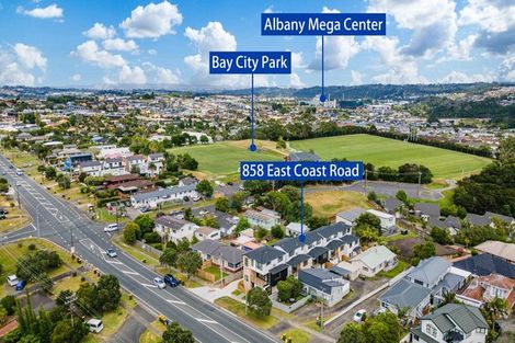 Photo of property in 858d East Coast Road, Northcross, Auckland, 0630