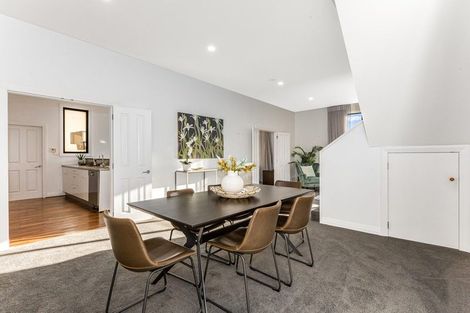 Photo of property in 10 Upland Road, Kelburn, Wellington, 6012