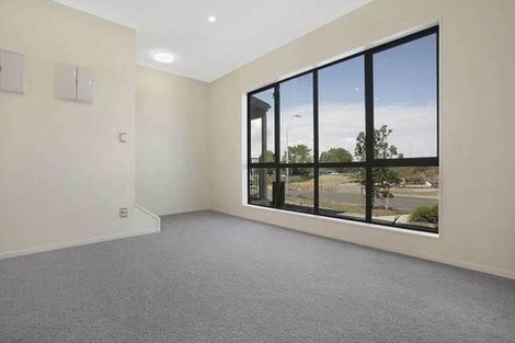 Photo of property in 36 Mahalo Avenue, Wiri, Auckland, 2104