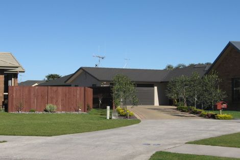 Photo of property in 21 Westminster Place, Rototuna North, Hamilton, 3210