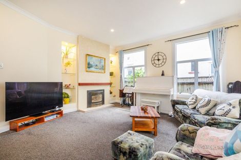 Photo of property in 442 College Street, Hokowhitu, Palmerston North, 4410