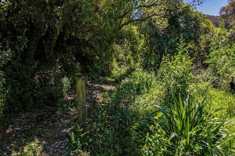 Photo of property in 2096 State Highway 2, Mount Bruce, Opaki, 5881