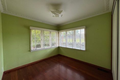 Photo of property in 41 Queensway, Three Kings, Auckland, 1024