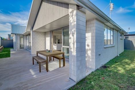 Photo of property in 17 Simms Close, Pyes Pa, Tauranga, 3112