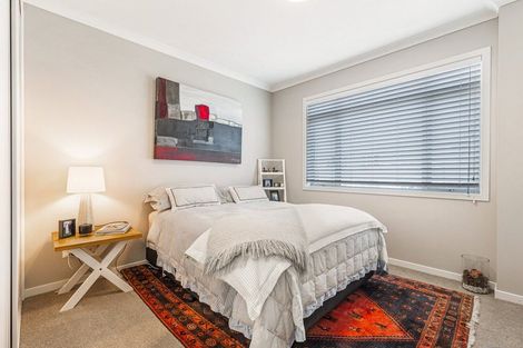 Photo of property in 118 Eaves Bush Parade, Orewa, 0931