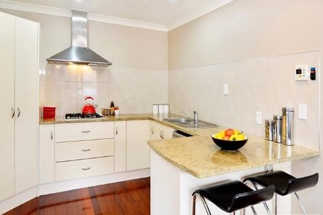 Photo of property in 79 Lake Road, Devonport, Auckland, 0622