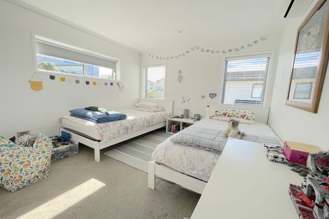 Photo of property in 17 Caldera Drive, Long Bay, Auckland, 0630