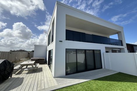 Photo of property in 29a Marine Parade South, Foxton Beach, Foxton, 4815