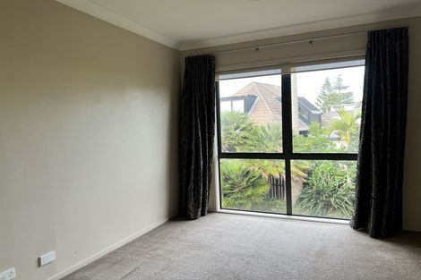 Photo of property in 5c Montrose Terrace, Mairangi Bay, Auckland, 0630