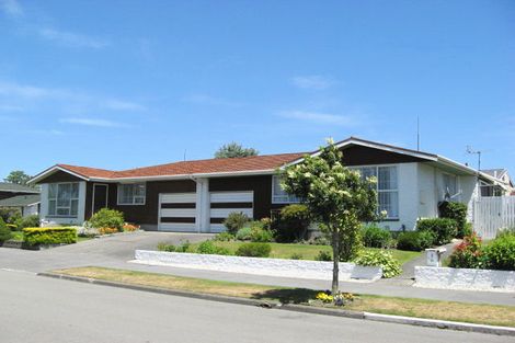 Photo of property in 2/1 Larkhill Place, Russley, Christchurch, 8042