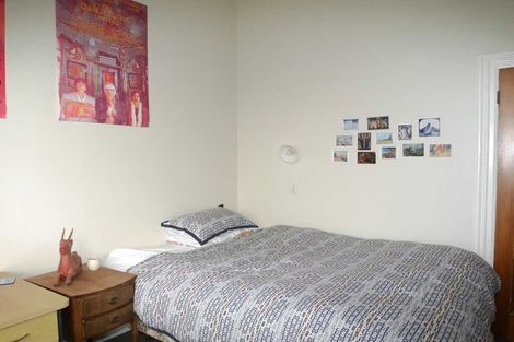 Photo of property in 152 Kelburn Parade, Kelburn, Wellington, 6012