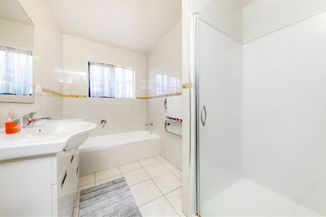 Photo of property in 497 Great South Road, Opaheke, Papakura, 2113