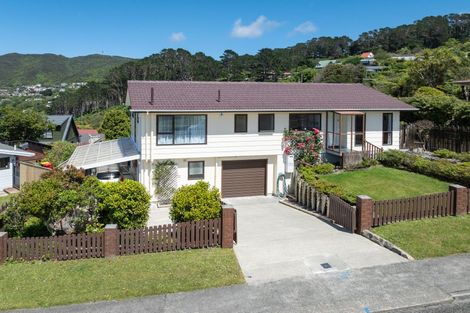 Photo of property in 51 Percy Dyett Drive, Karori, Wellington, 6012