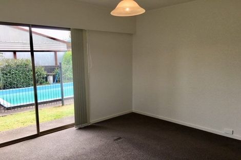 Photo of property in 21b Sunnypark Avenue, Rosehill, Papakura, 2113