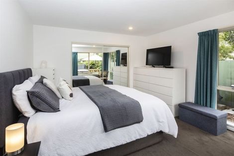 Photo of property in 1/92 Racecourse Road, Sockburn, Christchurch, 8042