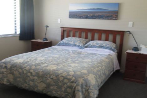 Photo of property in 3 Moss Lane, Raumati Beach, Paraparaumu, 5032