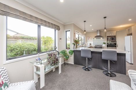 Photo of property in Caversham Park, 2/19 Caversham Road, Westmere, Whanganui, 4501