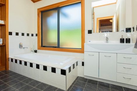 Photo of property in 1368 Lavenham Road, Waipaoa, Gisborne, 4071