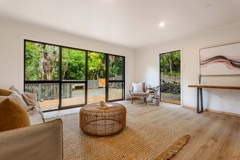 Photo of property in 56 Tanekaha Road, Titirangi, Auckland, 0604