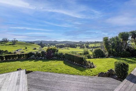 Photo of property in 18 Pataua Road North, Whareora, Whangarei, 0175