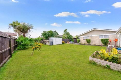 Photo of property in 23 Sunnypark Avenue, Rosehill, Papakura, 2113